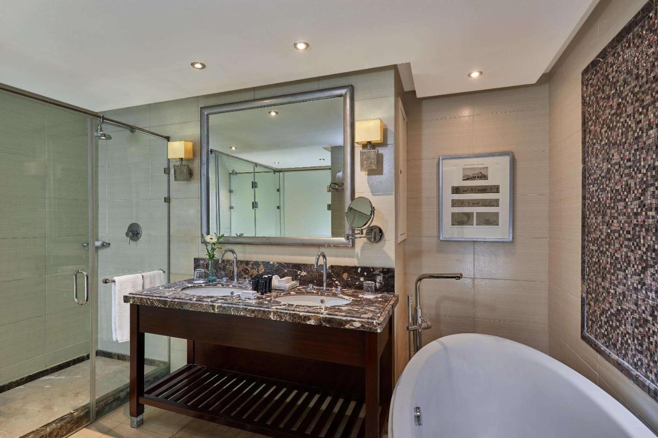 Steigenberger Pyramids Cairo Hotel Al Kawm al Akhdar Ngoại thất bức ảnh Bathroom