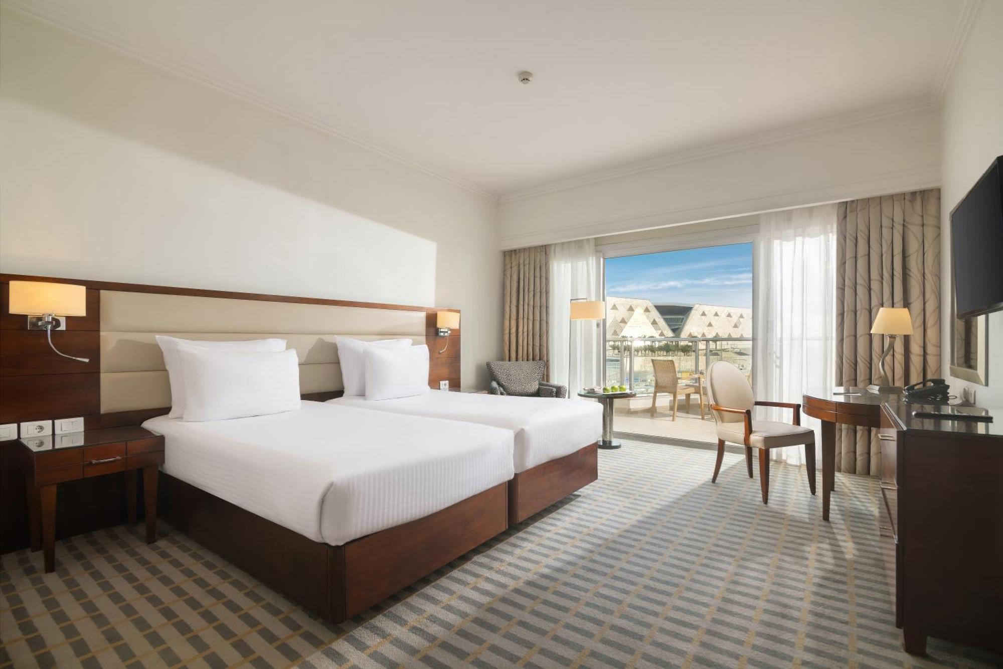 Steigenberger Pyramids Cairo Hotel Al Kawm al Akhdar Ngoại thất bức ảnh Deluxe Room