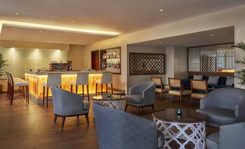 Steigenberger Pyramids Cairo Hotel Al Kawm al Akhdar Ngoại thất bức ảnh The lounge at the airport